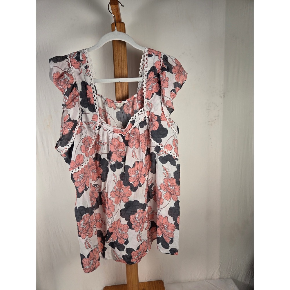 Cato Womens Plus 18/20W Floral Flutter Sleeve Eyelet Lace Trim Blouse Peach Grey